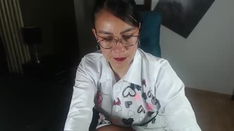 Snapshot of aghata_moon chatting on 02/06/25, 01:54 Aghata Moon online show from 02/06/25, 01:54