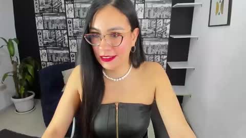 Snapshot of aghata_moon chatting on 03/01/25, 11:50 Aghata Moon online show from 03/01/25, 11:50