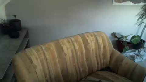Snapshot of agin17 chatting on 02/02/25, 07:41 agin17 online show from 02/02/25, 07:41