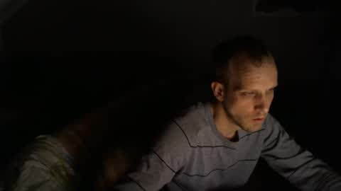 Snapshot of agin17 chatting on 02/09/25, 03:22 agin17 online show from 02/09/25, 03:22