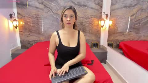 Snapshot of agnes_02 chatting on 05/22/26, 11:38 agnes_02 online show from 05/22/26, 11:38