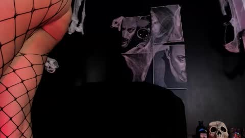 Snapshot of agnes_jones chatting on 10/25/25, 12:18 agnes_jones online show from 10/25/25, 12:18