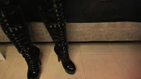 Snapshot of agnes_jones chatting on 04/16/26, 12:22 agnes_jones online show from 04/16/26, 12:22