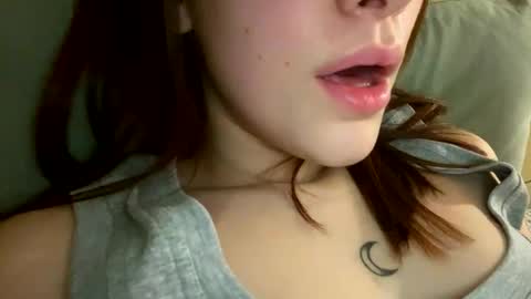 Snapshot of agnes_your chatting on 11/03/25, 10:10 Agnes online show from 11/03/25, 10:10