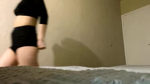 Snapshot of agnes_your chatting on 12/18/25, 10:16 Agnes online show from 12/18/25, 10:16