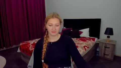 AgnesArden online show from 10/17/25, 05:48