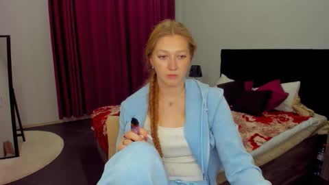 AgnesArden online show from 10/18/25, 08:20