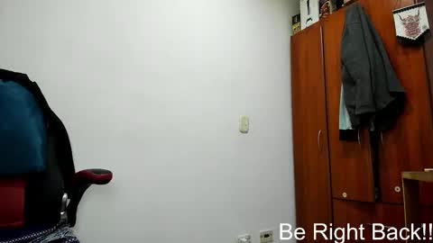 Snapshot of aguslover chatting on 09/13/25, 05:24 Agustin online show from 09/13/25, 05:24