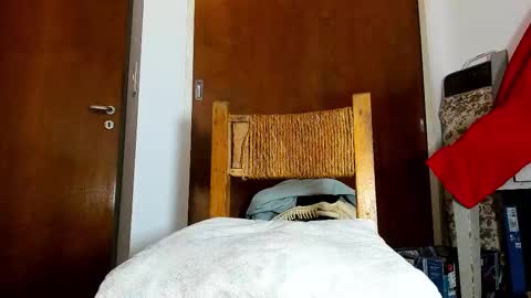 Snapshot of aguslover chatting on 03/24/26, 06:24 Agustin online show from 03/24/26, 06:24