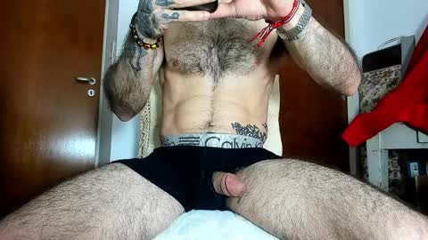 Snapshot of aguslover chatting on 04/02/26, 03:31 Agustin online show from 04/02/26, 03:31