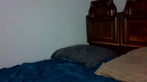 Blue Eyed Handsome Man online show from 03/09/26, 12:14