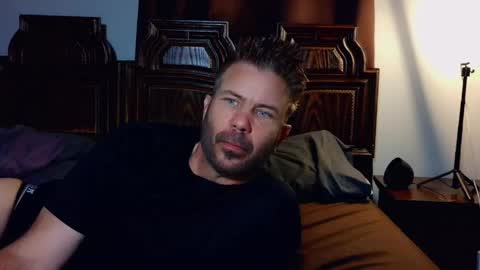 Blue Eyed Handsome Man online show from 03/26/26, 12:39