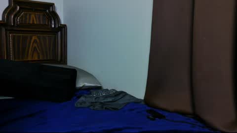 Snapshot of ahardman10 chatting on 06/27/26, 11:10 Blue Eyed Handsome Man online show from 06/27/26, 11:10