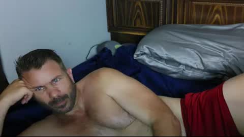 Snapshot of ahardman10 chatting on 07/09/26, 03:32 Blue Eyed Handsome Man online show from 07/09/26, 03:32