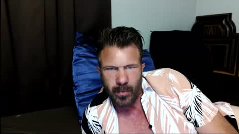 Snapshot of ahardman10 chatting on 07/20/26, 01:42 Blue Eyed Handsome Man online show from 07/20/26, 01:42
