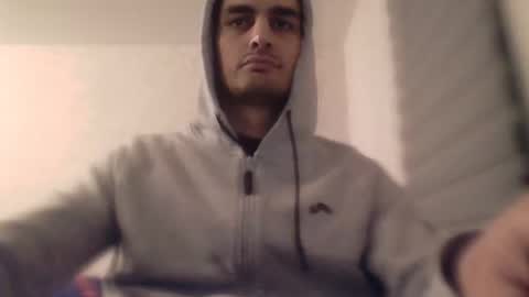 Snapshot of ahbehbi12 chatting on 11/12/25, 11:47 ahbehbi12 online show from 11/12/25, 11:47