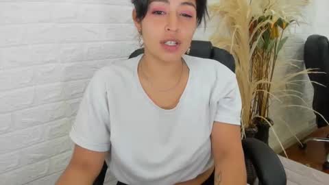 Ahisha online show from 12/20/24, 02:27