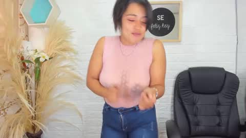 Ahisha online show from 01/24/25, 02:19