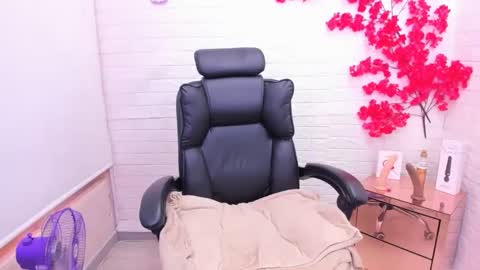 Ahisha online show from 11/07/25, 03:01