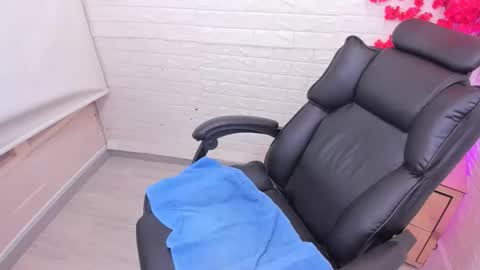 Ahisha online show from 12/13/25, 08:36