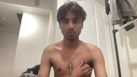 Snapshot of ahmedkhan632131 chatting on 07/05/26, 05:58 Dylan online show from 07/05/26, 05:58