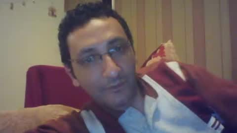 Snapshot of ahmedzeen5501 chatting on 01/20/25, 10:04 AZ arabnight online show from 01/20/25, 10:04