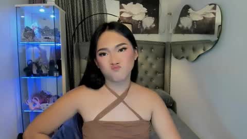 Snapshot of ahmrigrande chatting on 10/21/25, 03:35 Ahmri online show from 10/21/25, 03:35