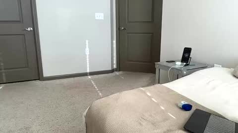 Snapshot of ahnoreclis chatting on 03/25/26, 10:27 ahno online show from 03/25/26, 10:27