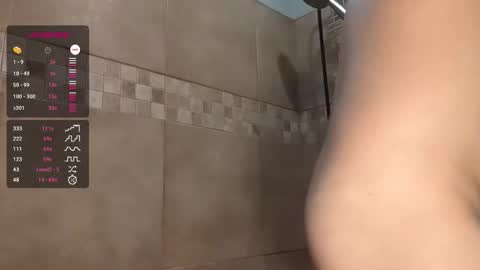 Snapshot of aholevibe chatting on 03/11/26, 11:22 Jay online show from 03/11/26, 11:22