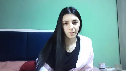 Selena online show from 12/30/24, 07:59