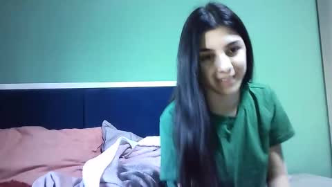 Selena online show from 01/02/25, 09:43