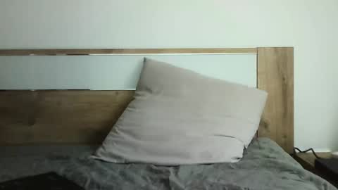 Selena online show from 11/18/25, 08:52