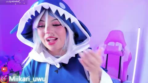 Snapshot of ahri_elderwood chatting on 12/23/25, 05:05 Ahri help me get to 100 online show from 12/23/25, 05:05