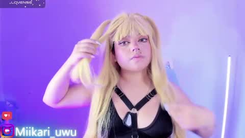 Snapshot of ahri_elderwood chatting on 04/20/26, 04:04 Ahri help me get to 100 online show from 04/20/26, 04:04