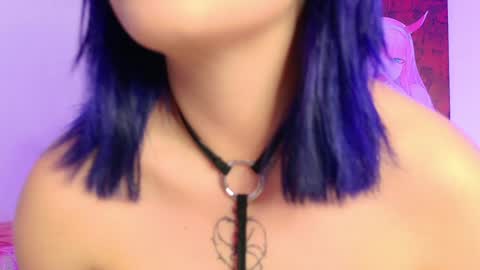 Snapshot of ahri_ossuri chatting on 12/31/24, 11:53 ahri online show from 12/31/24, 11:53