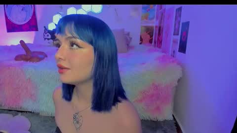 Snapshot of ahri_ossuri chatting on 09/25/25, 01:09 ahri online show from 09/25/25, 01:09