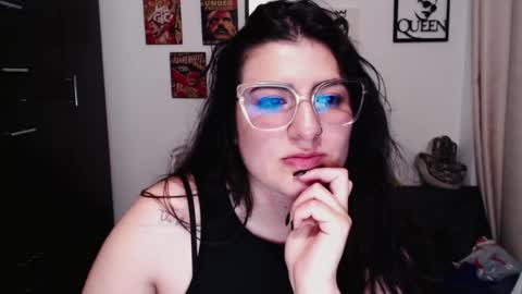 Snapshot of ahrianabluff_ chatting on 02/11/25, 01:10 Ahriana Bluff online show from 02/11/25, 01:10