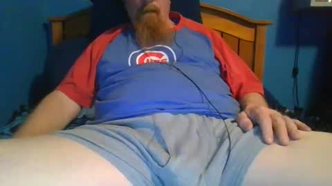 Snapshot of ahrnycumtoy chatting on 05/16/26, 06:32 hrnycummer online show from 05/16/26, 06:32