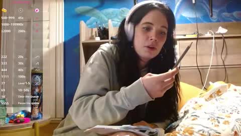 Snapshot of ahungkittykat chatting on 04/20/26, 12:13 Kat online show from 04/20/26, 12:13