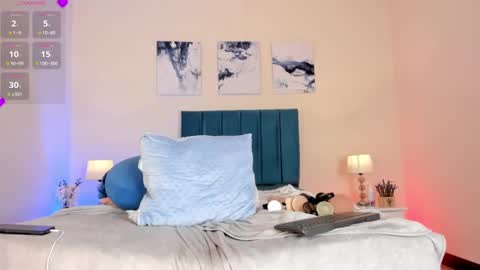 Ahvi Ebony online show from 12/14/24, 02:53