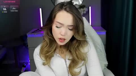 Snapshot of ai__girl chatting on 09/17/25, 04:41 ai__girl online show from 09/17/25, 04:41