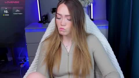 Snapshot of ai__girl chatting on 11/15/25, 10:12 ai__girl online show from 11/15/25, 10:12