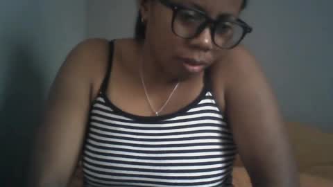 Snapshot of aicha_boobs chatting on 06/27/26, 12:22 Aicha boobs online show from 06/27/26, 12:22