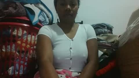 Snapshot of aicha_boobs chatting on 07/10/26, 02:38 Aicha boobs online show from 07/10/26, 02:38