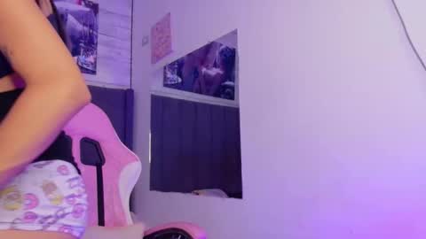 Snapshot of aida_princess chatting on 04/07/26, 11:15 Aida online show from 04/07/26, 11:15