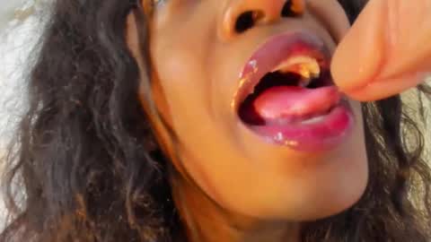 Aida  online show from 02/16/25, 08:10