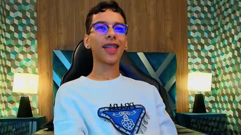 aiden_royce online show from 09/25/25, 03:54