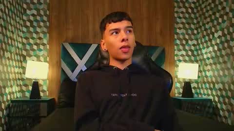 aiden_royce online show from 10/24/25, 05:48