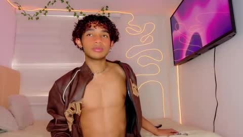 Aaron Winter online show from 09/20/25, 08:10