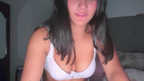 Snapshot of aiisha18 chatting on 05/12/26, 12:52 Aiisha online show from 05/12/26, 12:52